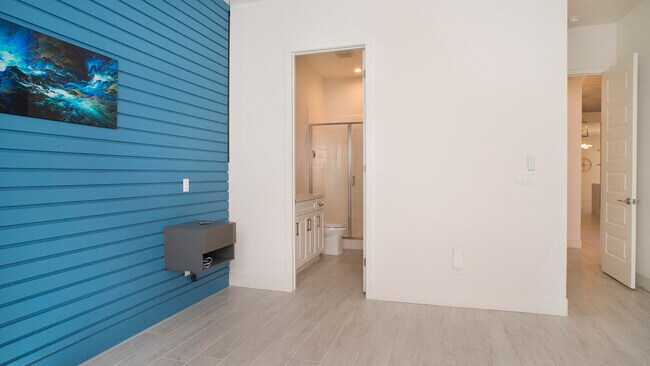 Building Photo - 82830 Logan Creek Dr