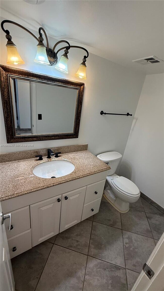 Building Photo - 2961 SW 87th Ave