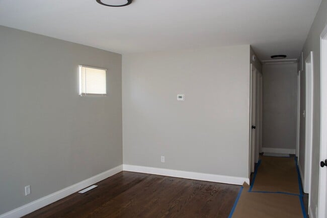 Building Photo - Gary West Side 4 Bed 2 Bath 2 Car Garage