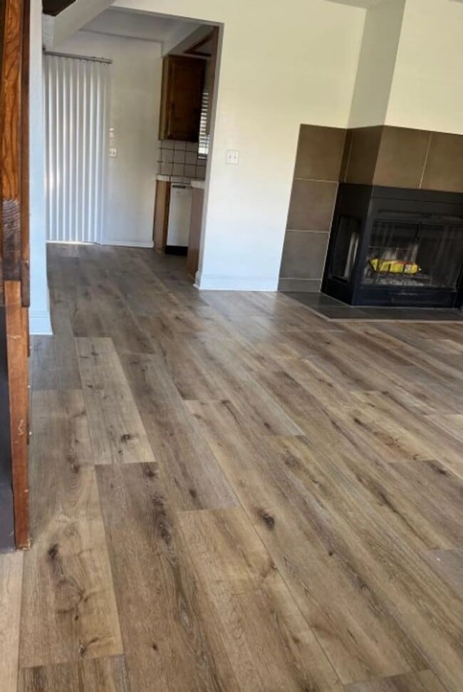 Primary Photo - Charming 2-Bed, 2.5-Bath Townhouse in Arro...
