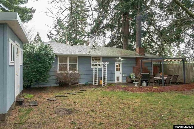 Building Photo - 541 Riverview Dr NW