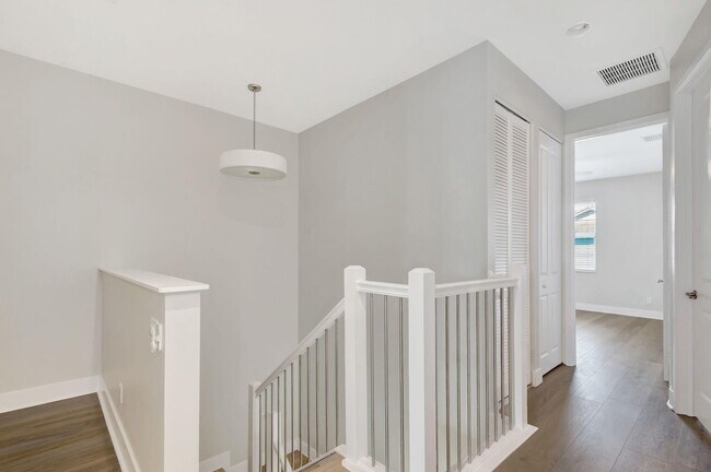 Building Photo - 4924 Pointe Midtown Way
