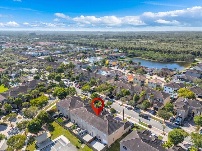 Building Photo - 851 SW 154th Path