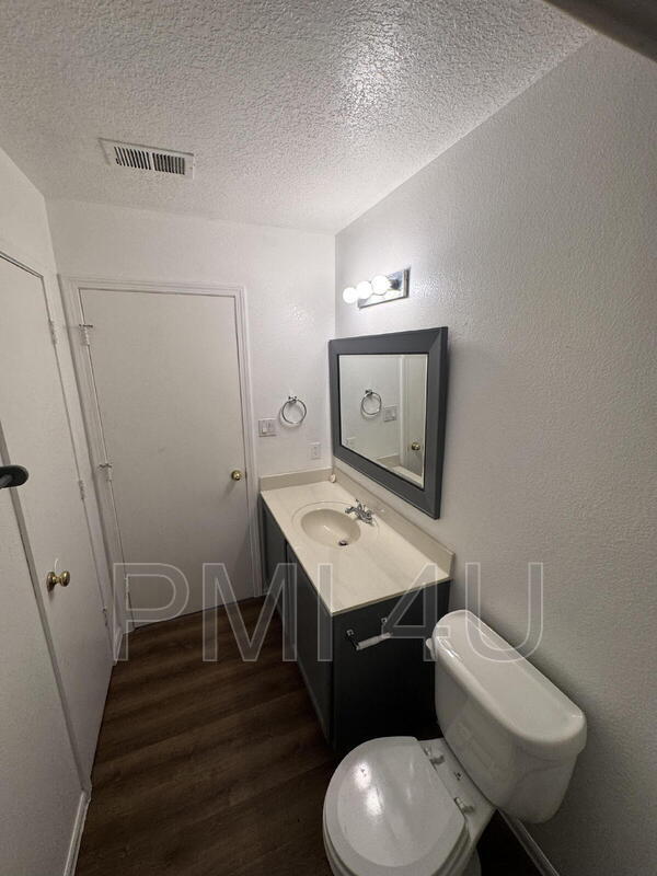 Building Photo - 2112 Sea Foam St NW
