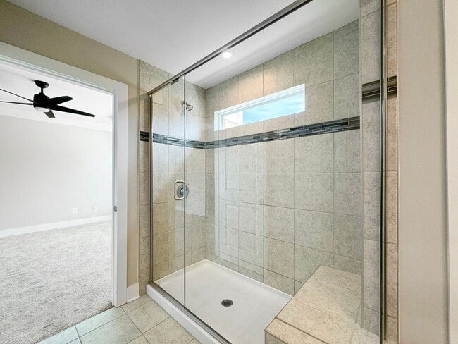 Building Photo - Gorgeous Aria at the Park 3 Bedroom Townhouse!