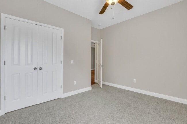 Building Photo - 1821 Old Carriage Trail