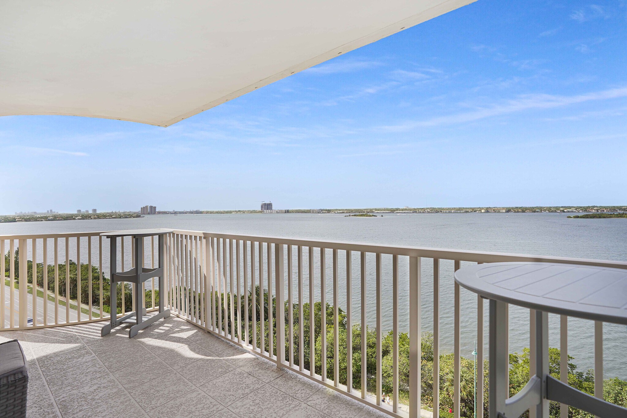 Building Photo - 5480 N Ocean Dr