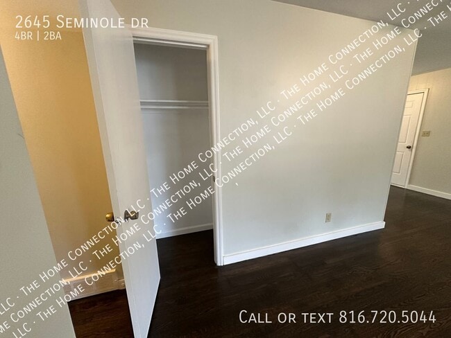 Building Photo - 2645 Seminole Dr