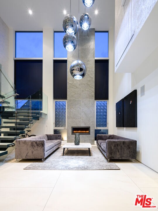 Building Photo - 6660 Colgate Ave