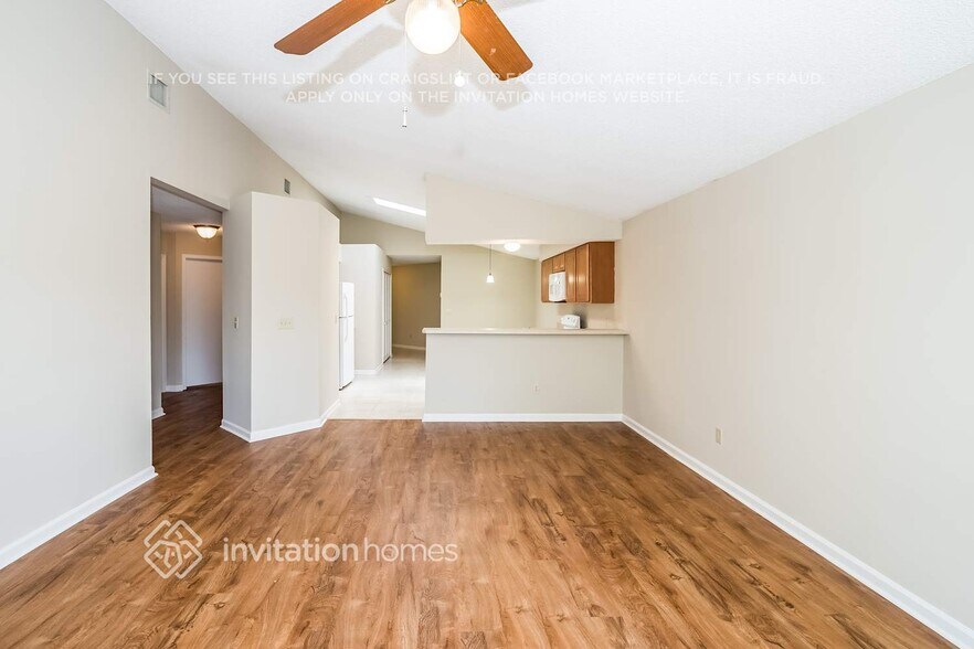Building Photo - 409 Filmore Dr