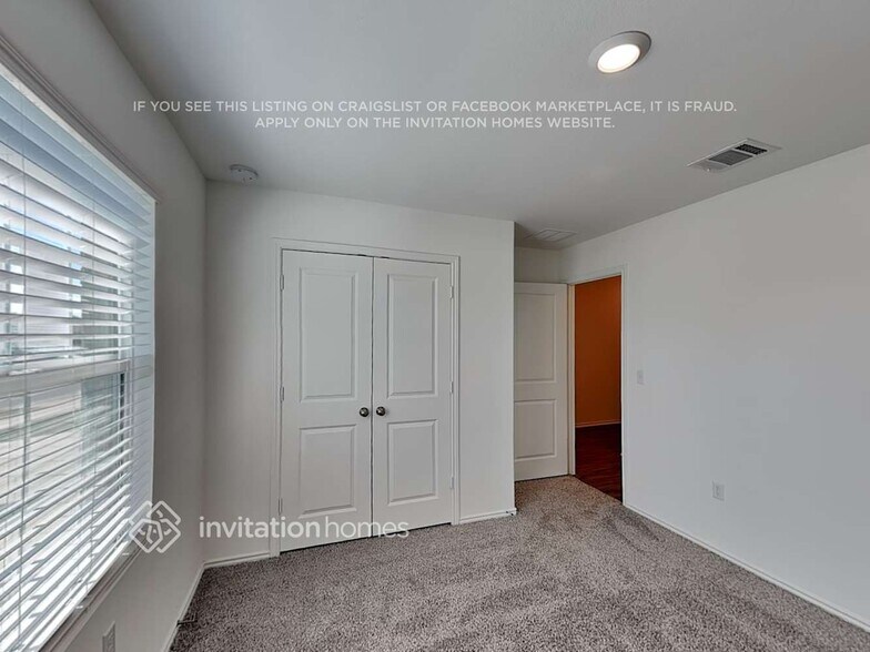 Building Photo - 10508 Steinbeck Dr