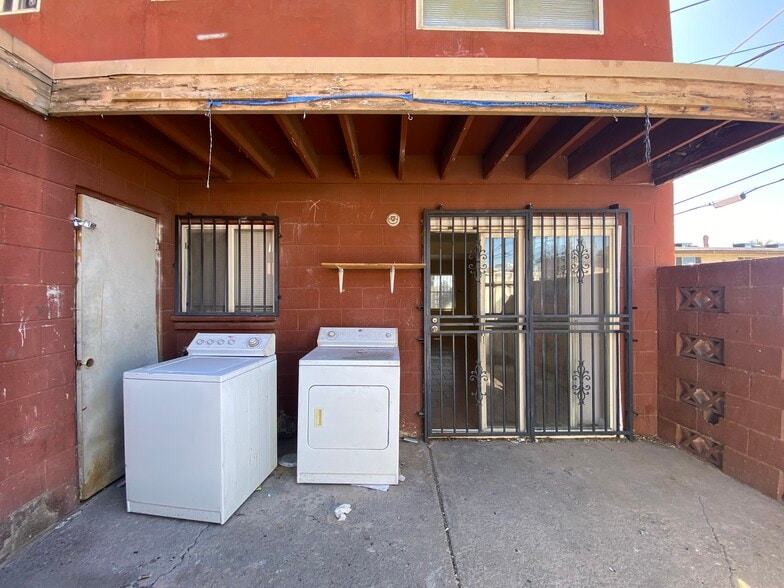 Building Photo - 2812 Marlin Ave