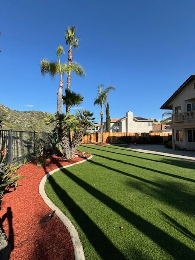 Building Photo - Beautiful 3 Bedroom 2.5 Bath Home!!