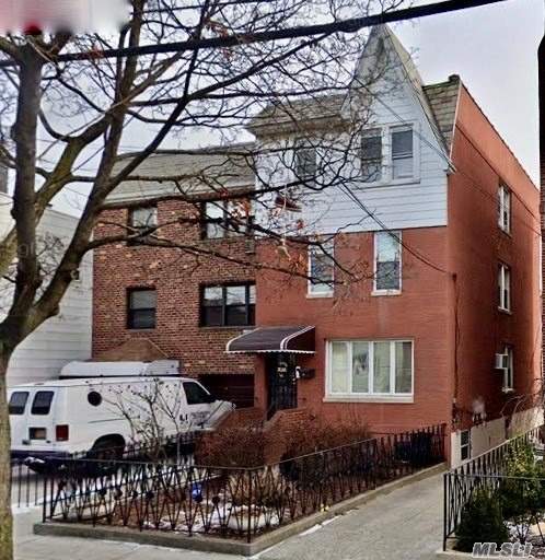Building Photo - 32-33-33 46th St