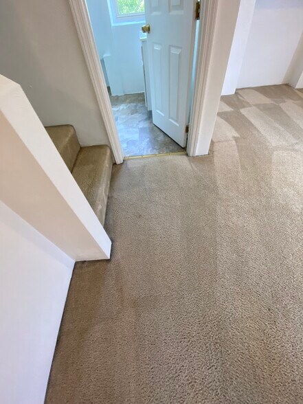 Building Photo - 5819 Bartlett St