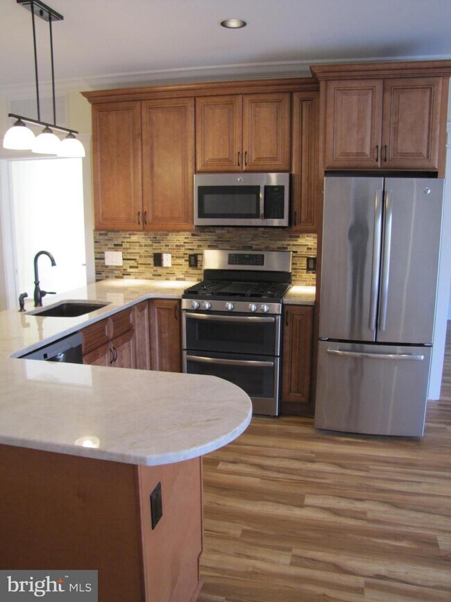 Building Photo - 255 Nassau St