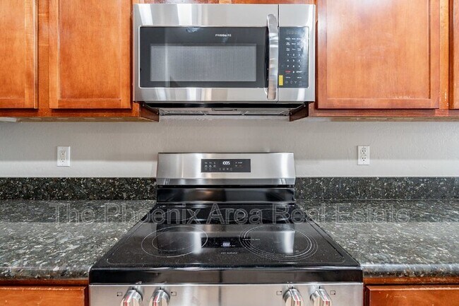 Building Photo - 28214 N Quartz Way