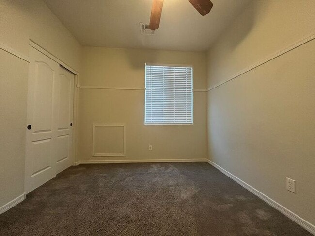 Building Photo - 4425 E Los Altos Dr