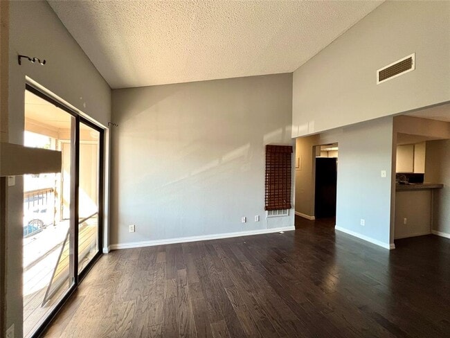 Building Photo - 8600 Fathom Cir