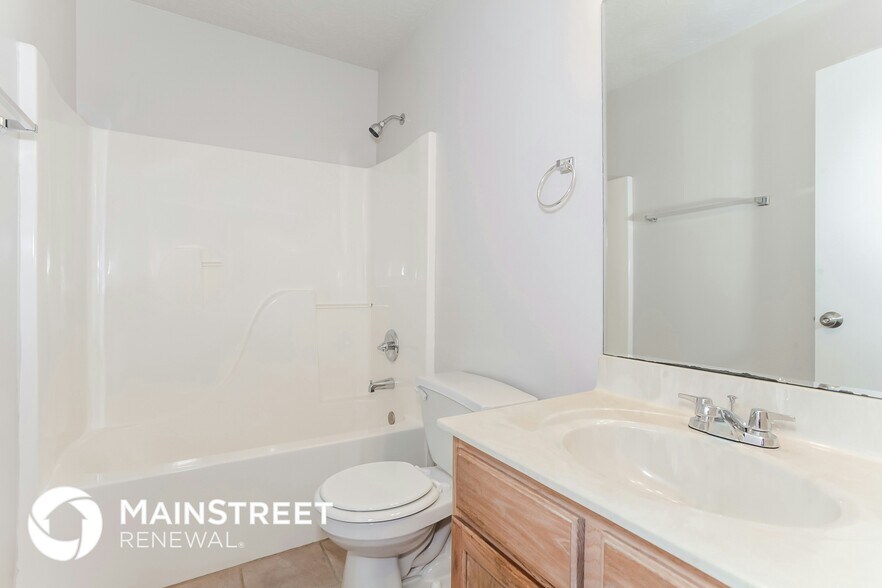 Building Photo - 10503 Irvin Pines Dr