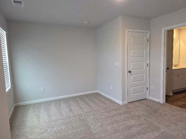 Building Photo - 1752 Hunting Harris Ct SW