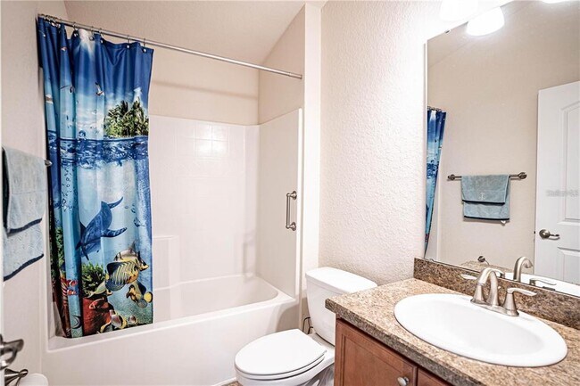 Building Photo - 4023 Island Lakes Dr