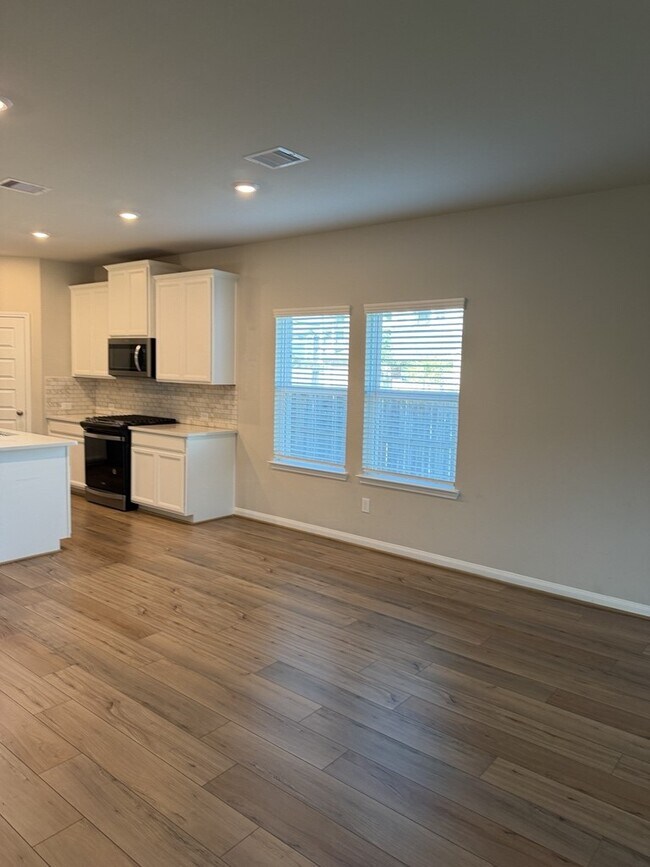 Building Photo - 6634 Bridge Mountain Trl