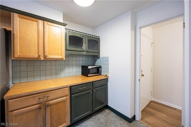 Building Photo - 19436 Van Aken Blvd