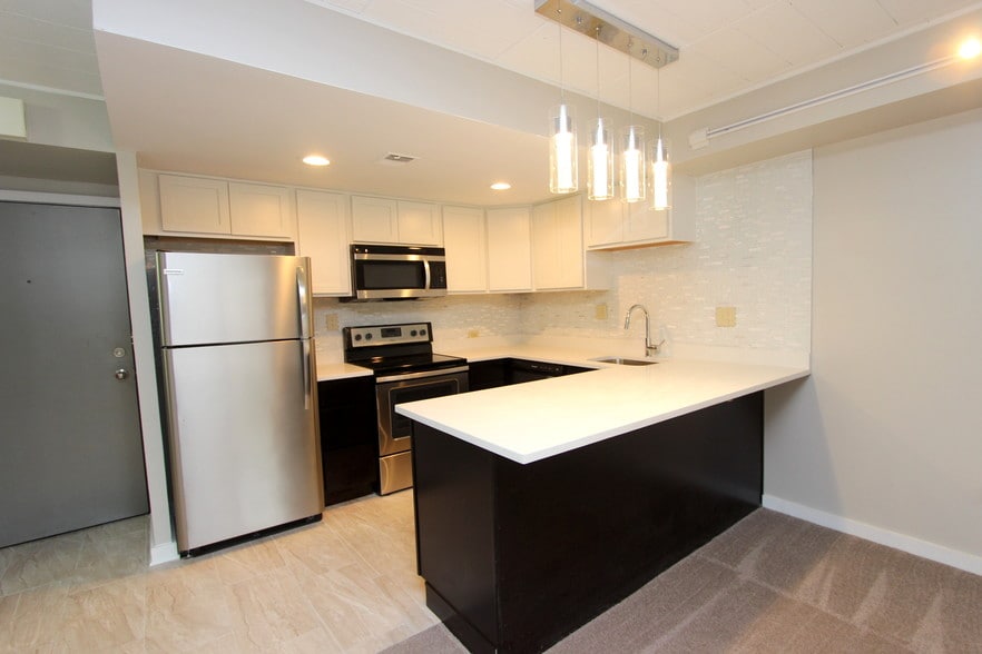Negley Kitchen - Negley Apartments