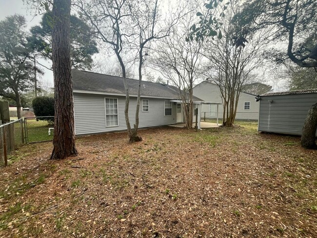 Building Photo - 41 3rd Ave