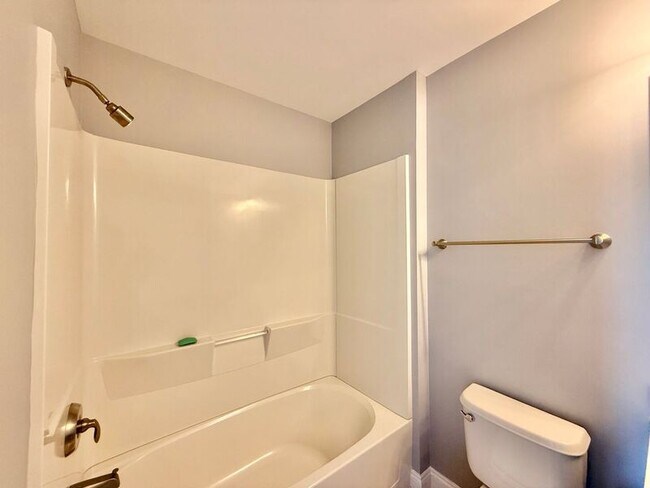 Building Photo - 10321 Sablewood Dr