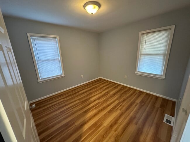 Building Photo - 12819 Lenore