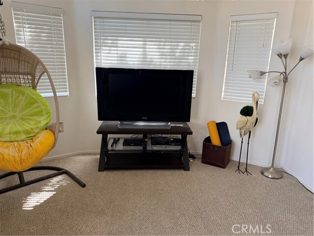 Building Photo - 2300 Maple Ave