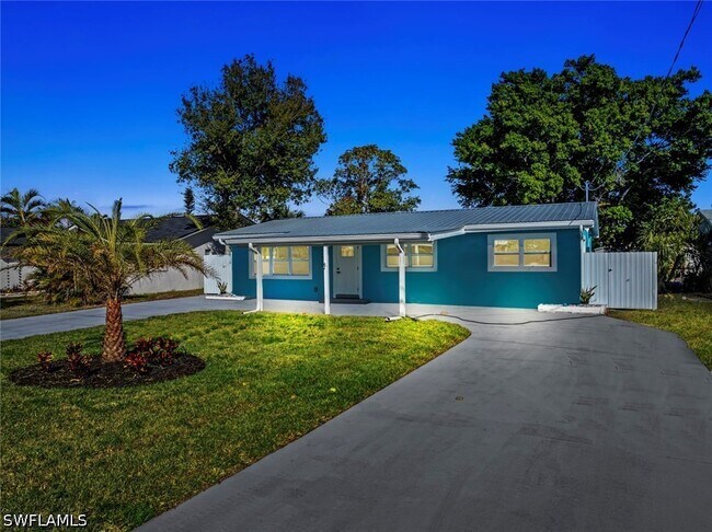 Building Photo - 12511 Davis Blvd