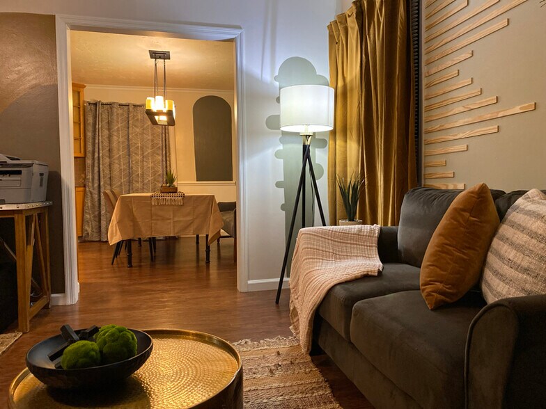 Building Photo - 146 Lofton Dr