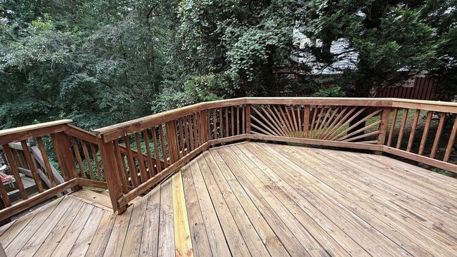 Building Photo - Occoquan Townhouse
