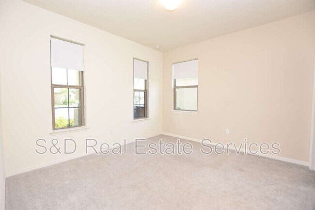 Building Photo - 8862 Conway Rd