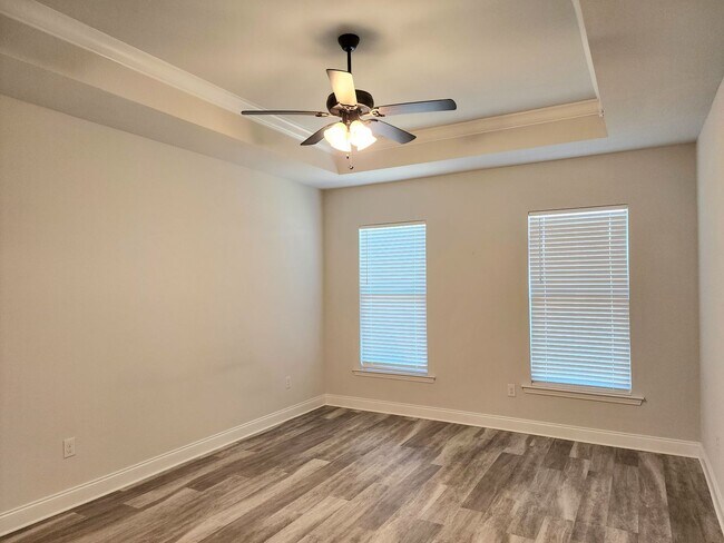 Building Photo - Cypress Gates 3/2 available now!