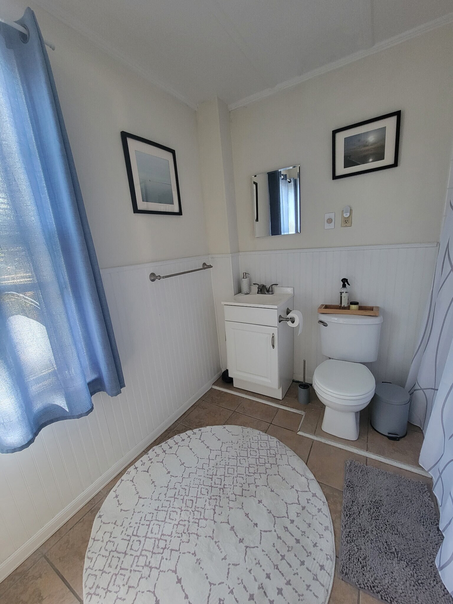 Building Photo - 19 Dixon St