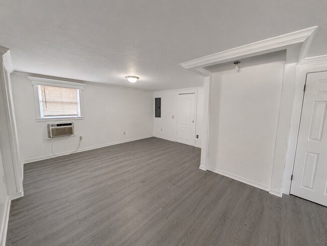 Building Photo - 18550 SE 24th Pl