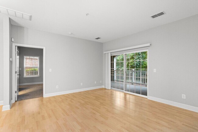 Building Photo - 8441 Callabee Way