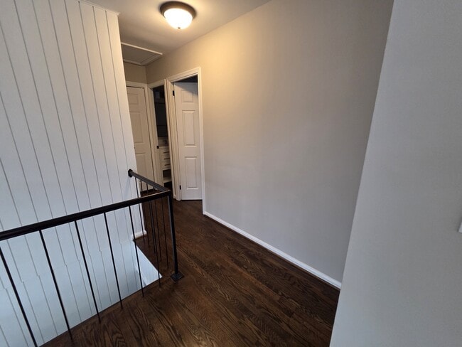 Building Photo - 611 Austin Ln