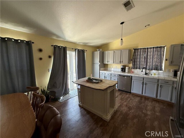 Building Photo - 3726 Garnet Ave