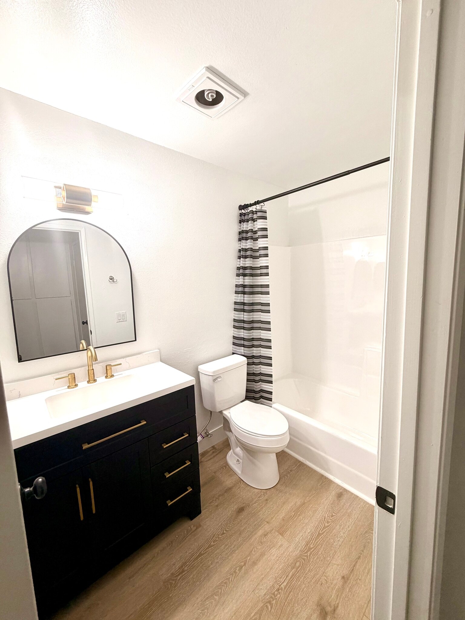 Bathroom - 26200 Redlands Blvd