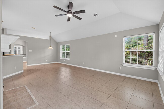 Building Photo - 18154 Williams Elm Dr