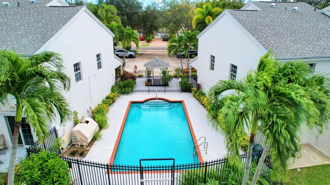 Building Photo - 12554 Westhampton Cir
