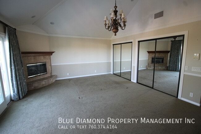 Building Photo - 3008 Azahar St