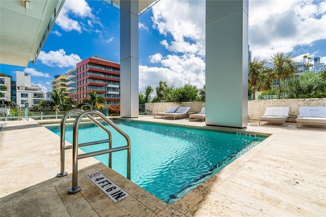 Building Photo - 120 Ocean Dr