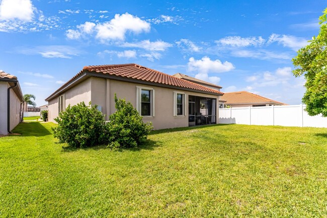 Building Photo - 13156 Green Violet Dr
