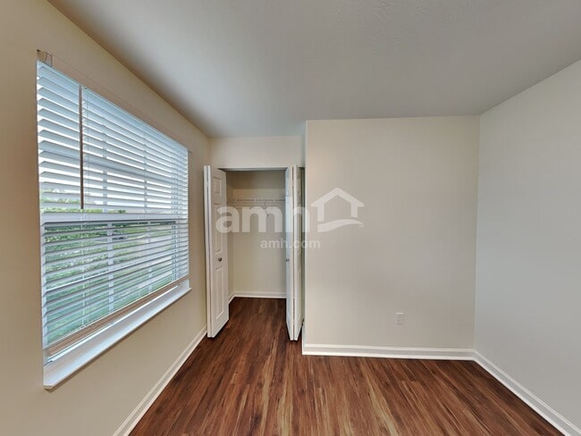 Building Photo - 89 Henderson Ln